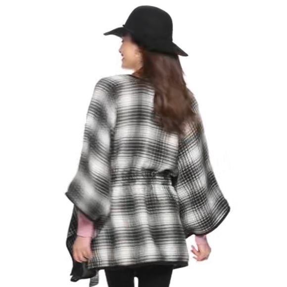 Apt. 9® Ombre Grid Plaid Faux Belt Cape - Picture 5 of 7